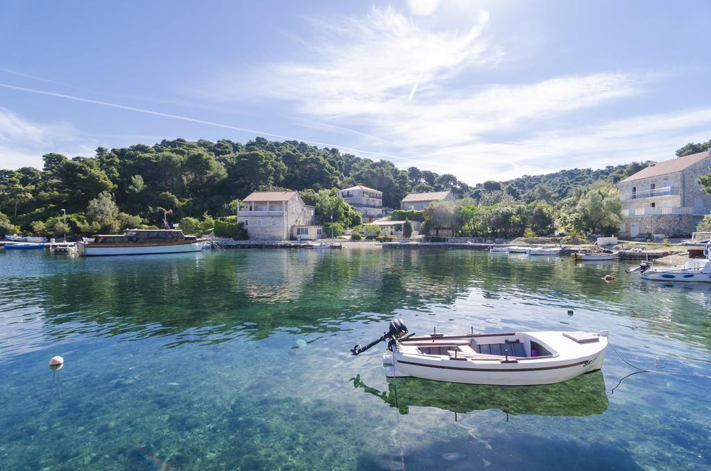 Apartments Lorena Mljet Помена Екстериор снимка