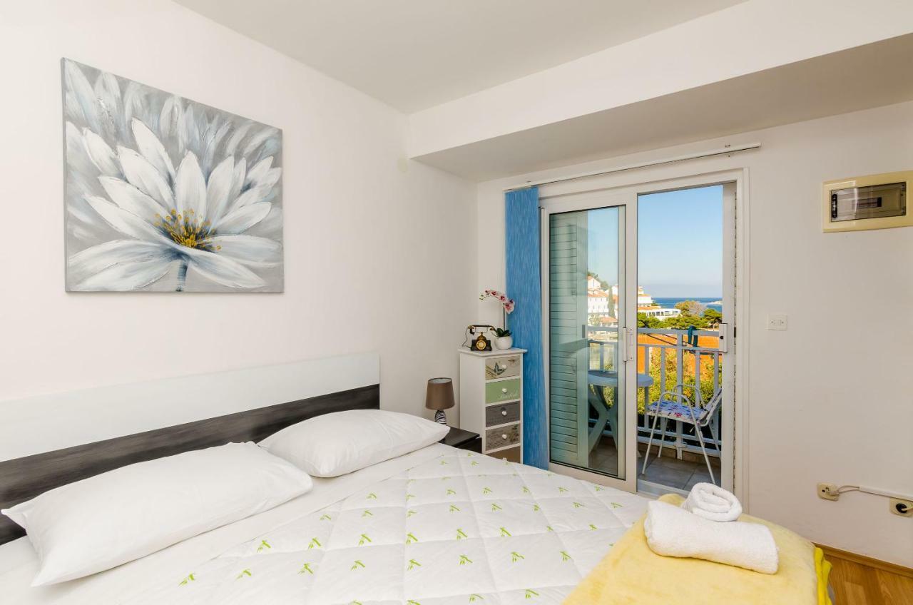 Apartments Lorena Mljet Помена Екстериор снимка