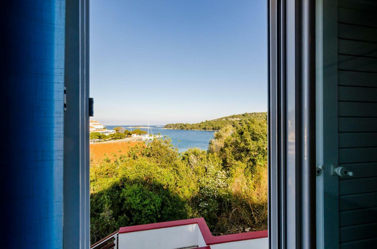 Apartments Lorena Mljet Помена Екстериор снимка