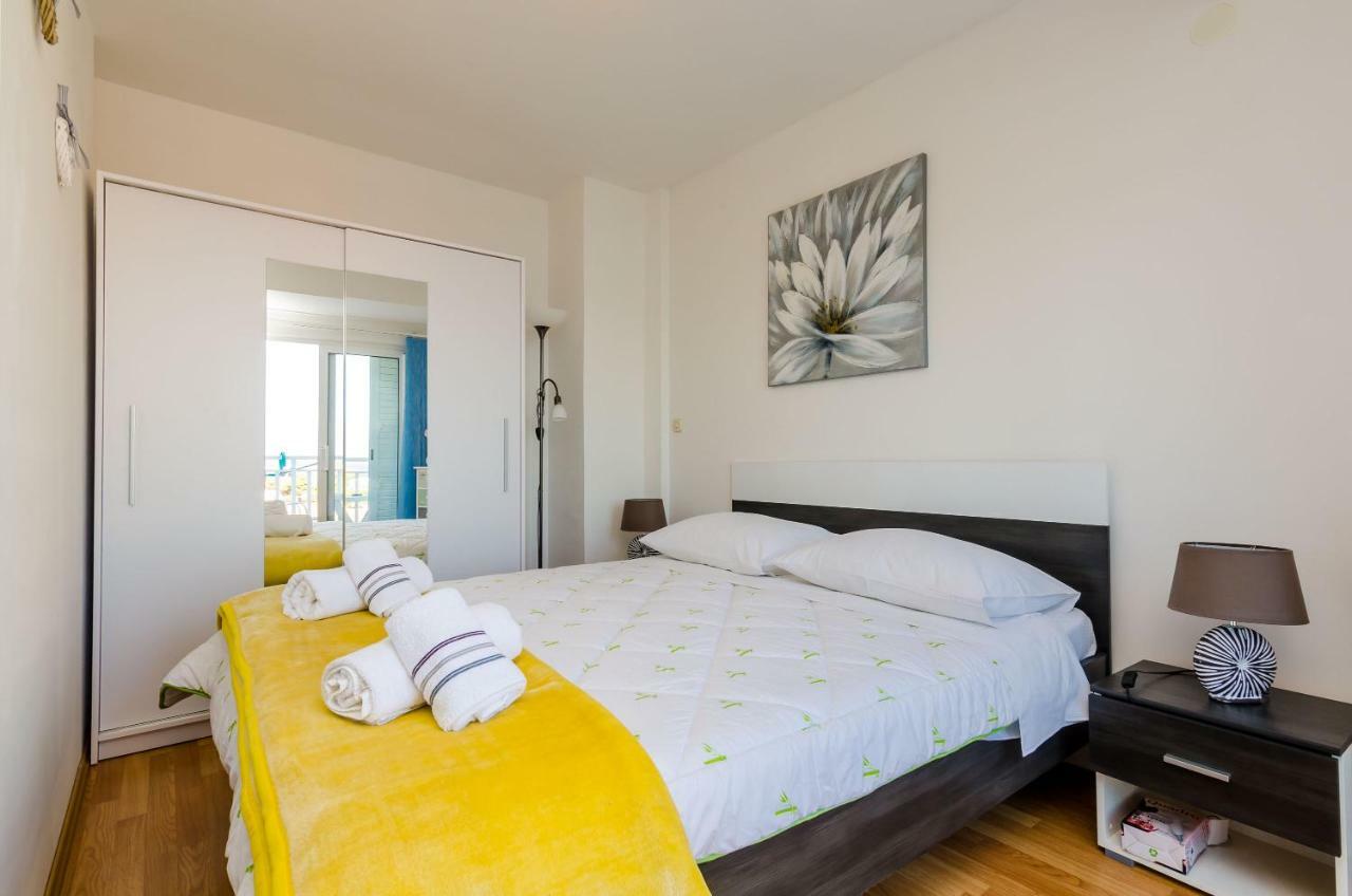 Apartments Lorena Mljet Помена Екстериор снимка